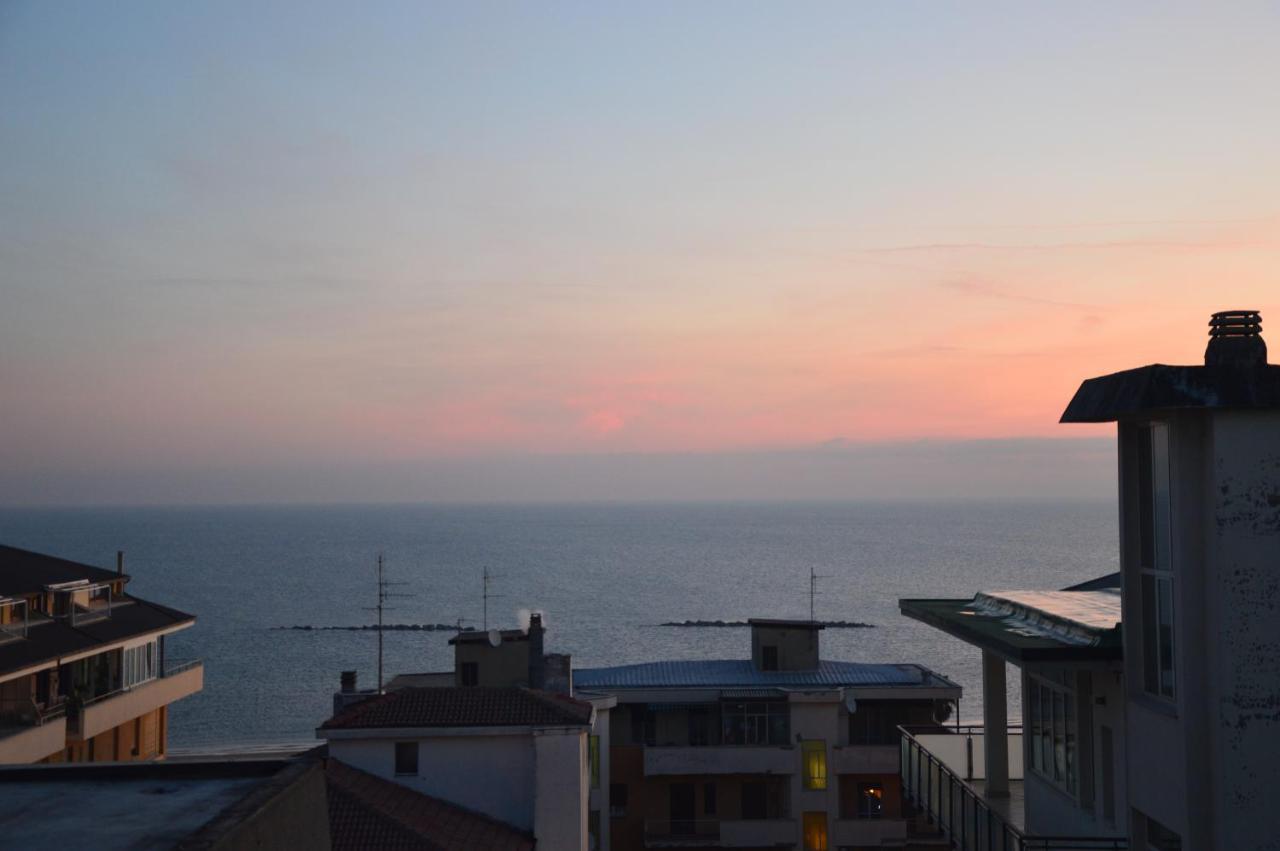 Luxury Bellevue Centro Citta Apartment Pescara Exterior photo